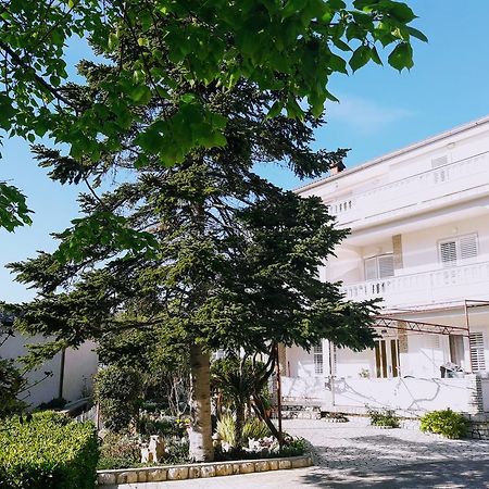 Pahljina Apartments Palit Екстериор снимка
