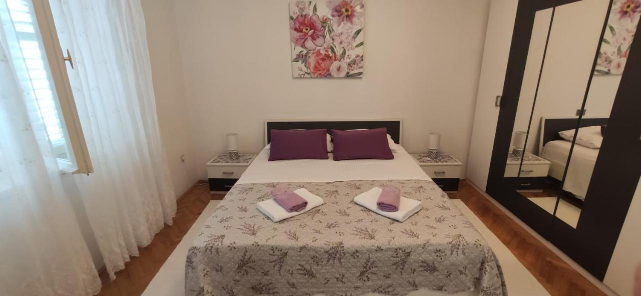 Pahljina Apartments Palit Екстериор снимка