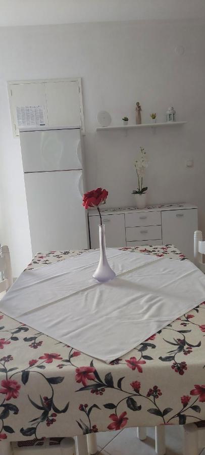 Pahljina Apartments Palit Екстериор снимка