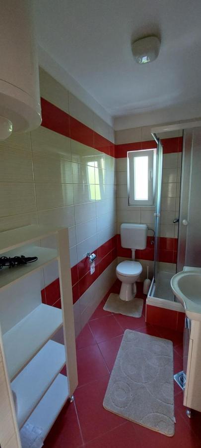 Pahljina Apartments Palit Екстериор снимка