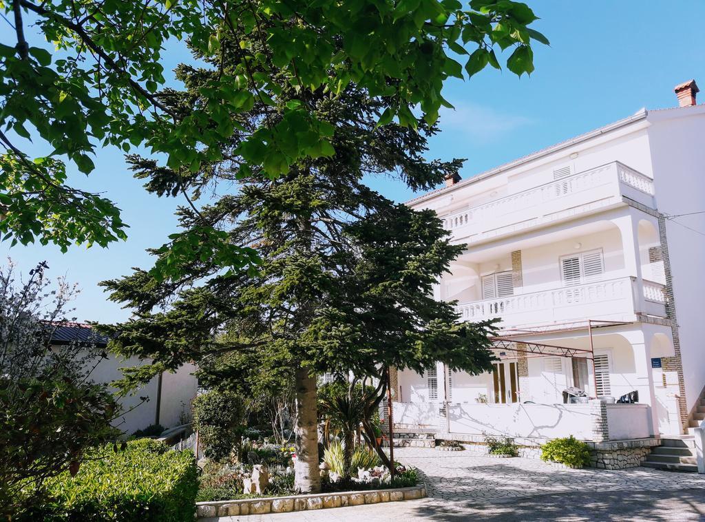 Pahljina Apartments Palit Екстериор снимка